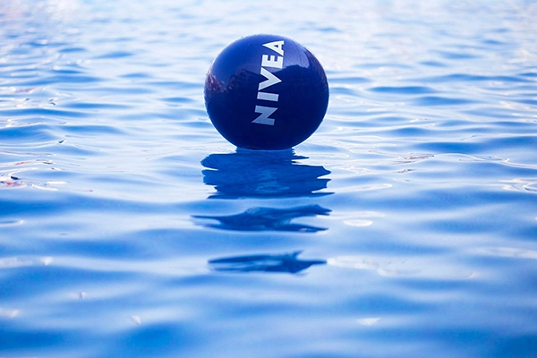 pelota hinchable promocional nivea